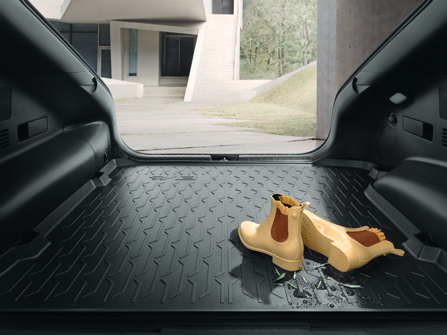 Kia EV6 2021-Present Rubber Boot Liner CV122ADE10E image 1