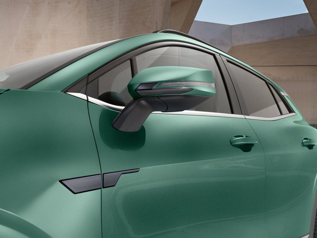Genuine Kia Sportage NQ5 Door Mirror Trim, Piano Black R2431ADE00BL image 1