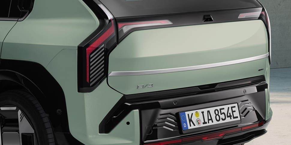 Genuine Kia EV3 - Tailgate Trim Line - Aluminium EV491ADE00BR